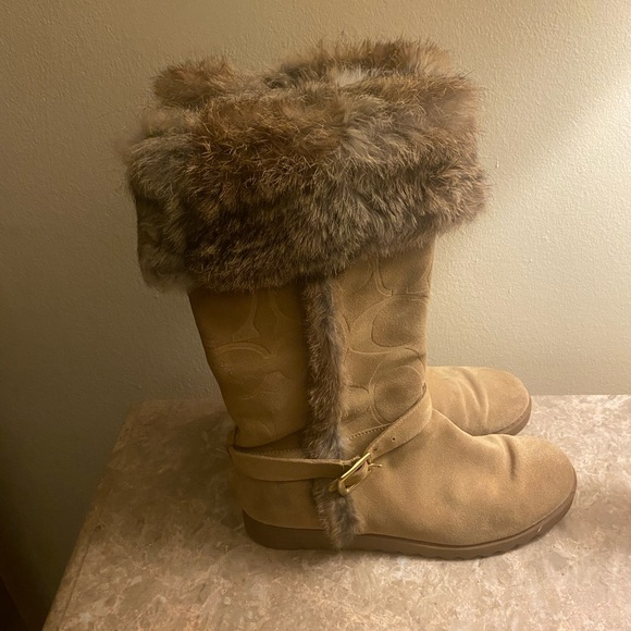 Gorgeous real fur vintage coach boots. - Picture 4 of 7